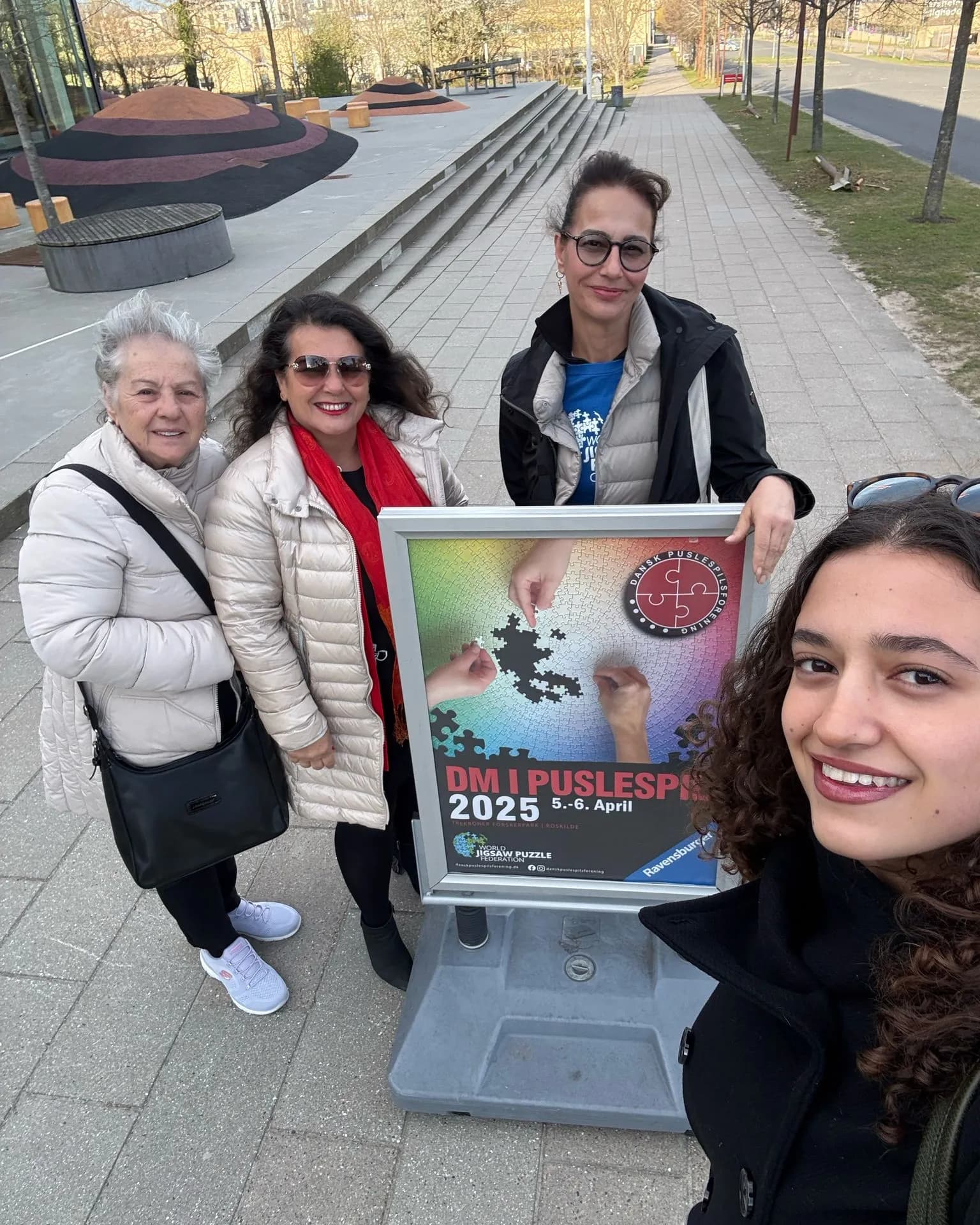 2025 Danimarka Yapboz Şampiyonasında yarışan katılımcılar - Fotoğraf 12